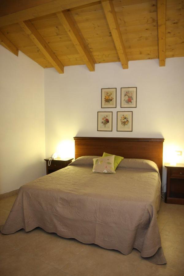 Bed and Breakfast Gli Acini Pietra de' Giorgi Экстерьер фото